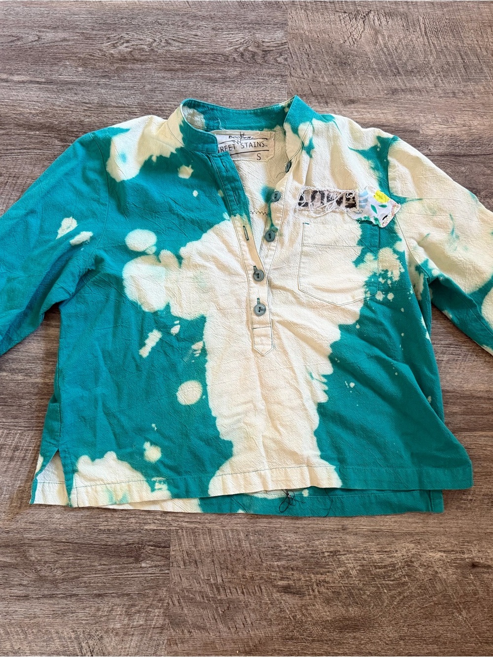 Relaxed Tie-Dye Henley Short Sleeve Top — Teal & Cream